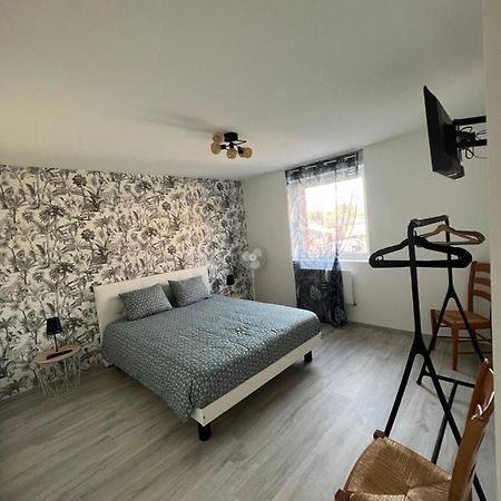 Le Sejour Qu'On M Hotel Le Cateau-Cambresis Kültér fotó